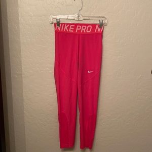 NIKE PRO-Pink leggings- Size M